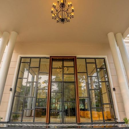 Hotel Polo Towers Агартала Экстерьер фото